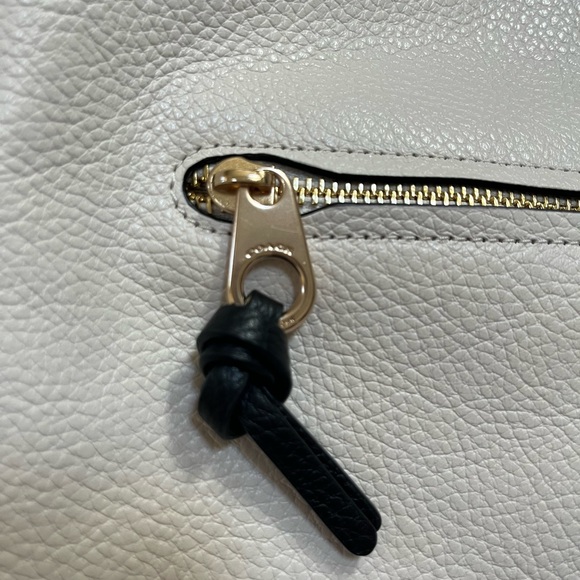 Coach Pennie Shoulder Bag. New w/o tags - Picture 11 of 14